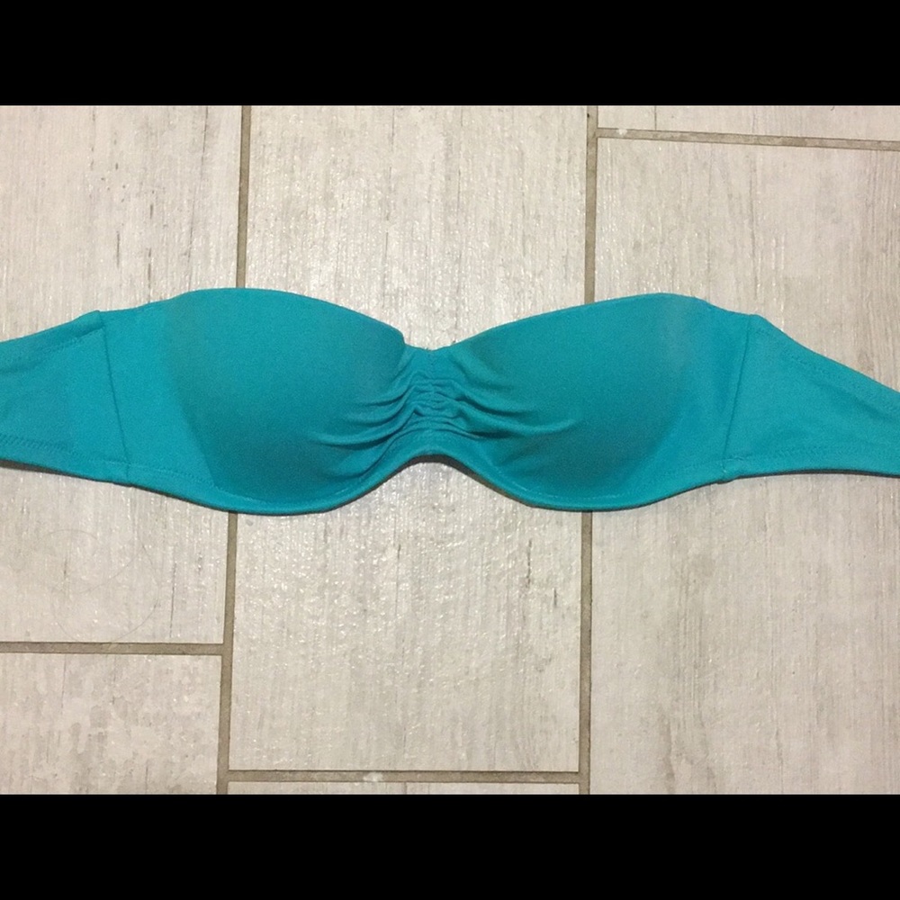 Victoria’s Secret bandeau style bikini top